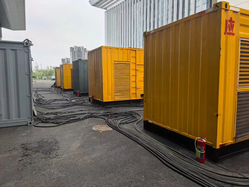 海伦不同季节柴油发电机组保养有哪些注意事项?